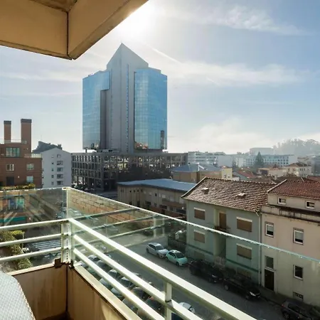 4 Bedrooms Porto