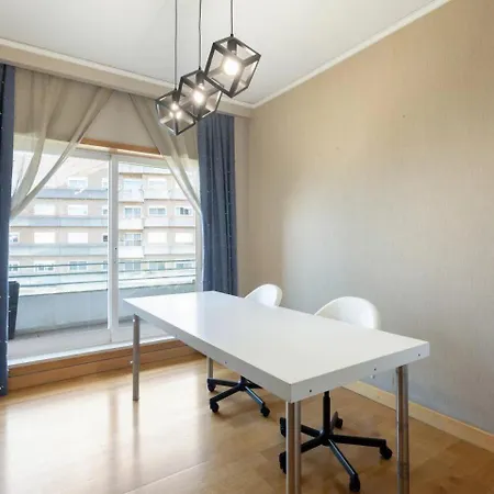 4 Bedrooms Lejlighed *