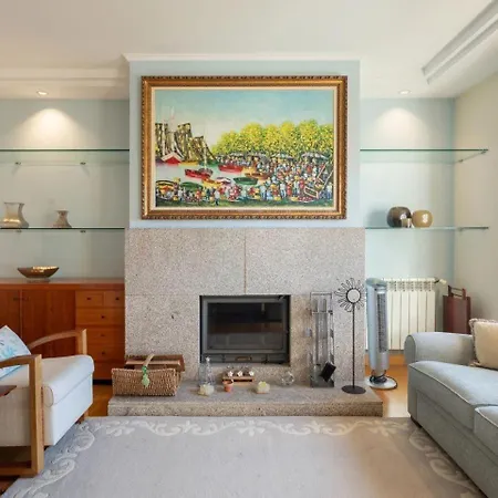 4 Bedrooms Apartamento