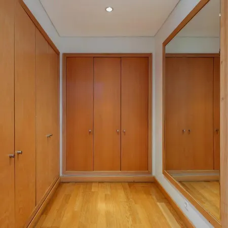 4 Bedrooms